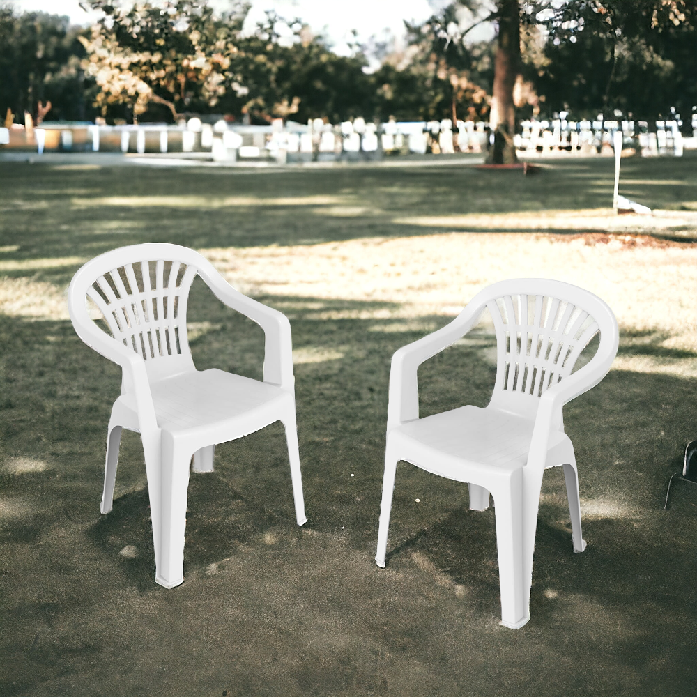 Sedia in resina bianca impilabile da giardino con braccioli Lyra