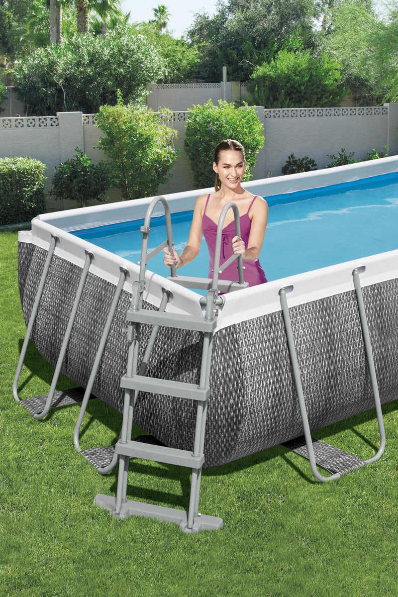 Scaletta di sicurezza per piscine in metallo antiruggine e gradini ultra-resistenti BESTWAY