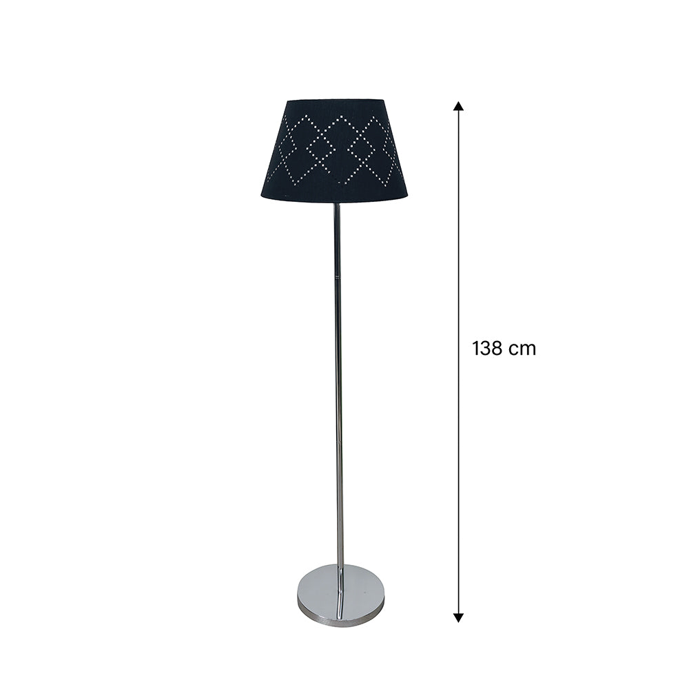 Lampada lume a piantana base cromata silver paralume nero h 138 cm Sibilla