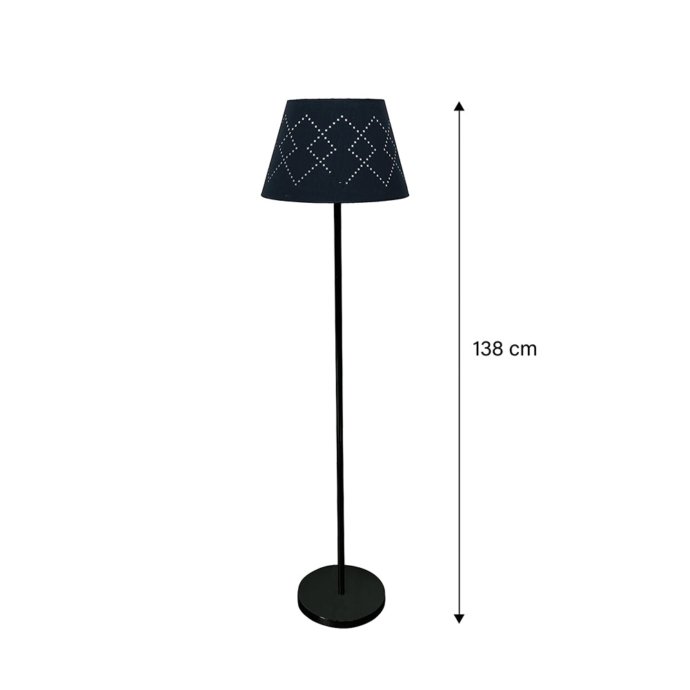 Lampada piantana base satinata nera paralume nero h 138 cm Sibilla