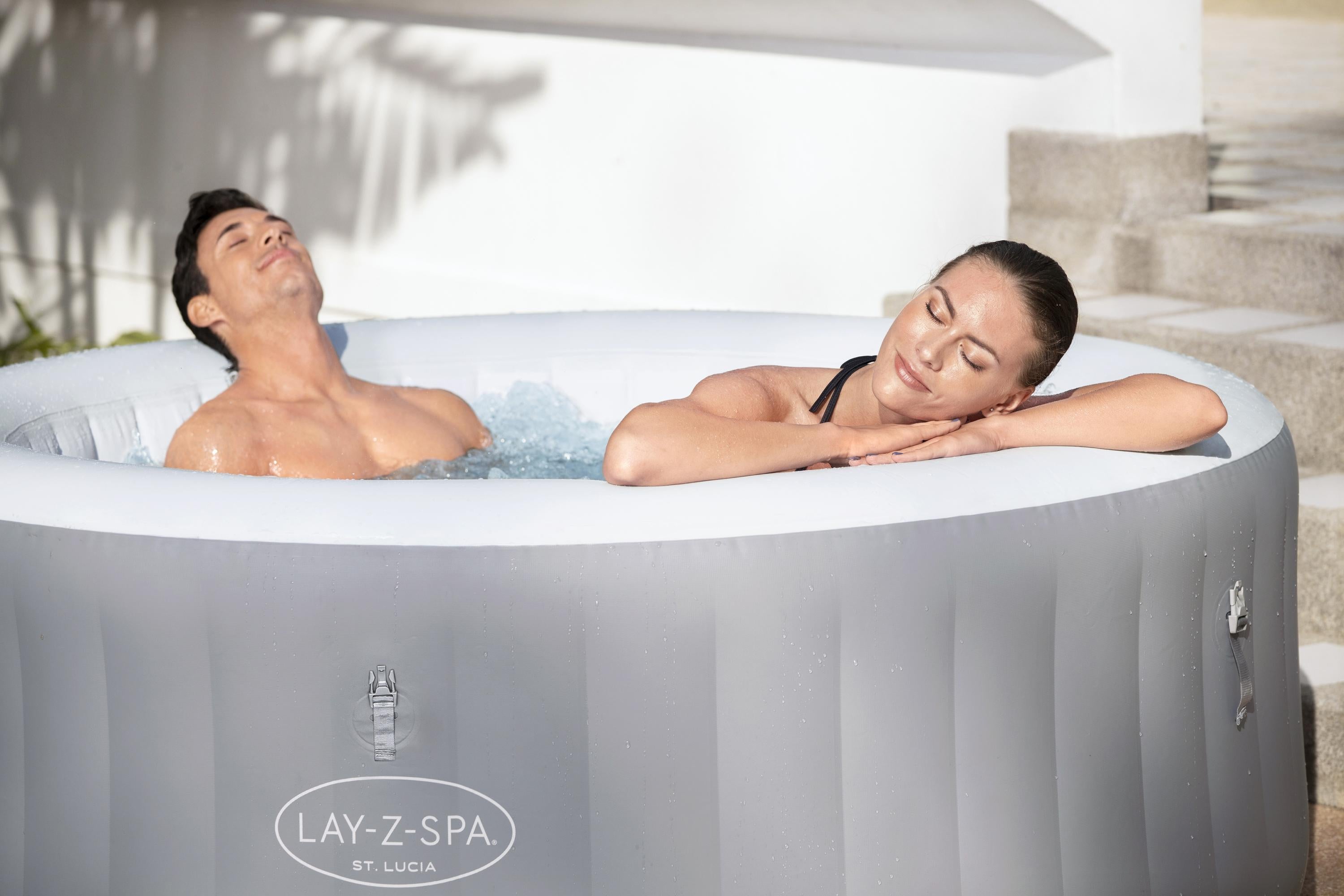 Piscina SPA idromassaggio Lay-Z-Spa St Lucia AirJet  Bestway 60037