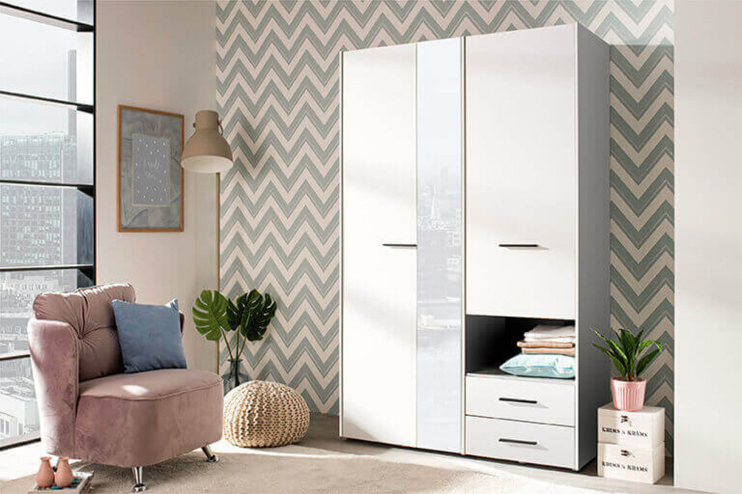 Armadio guardaroba con specchio da interno in legno nobilitato con 2 ante e 2 cassetti e asta appendi abiti Fester