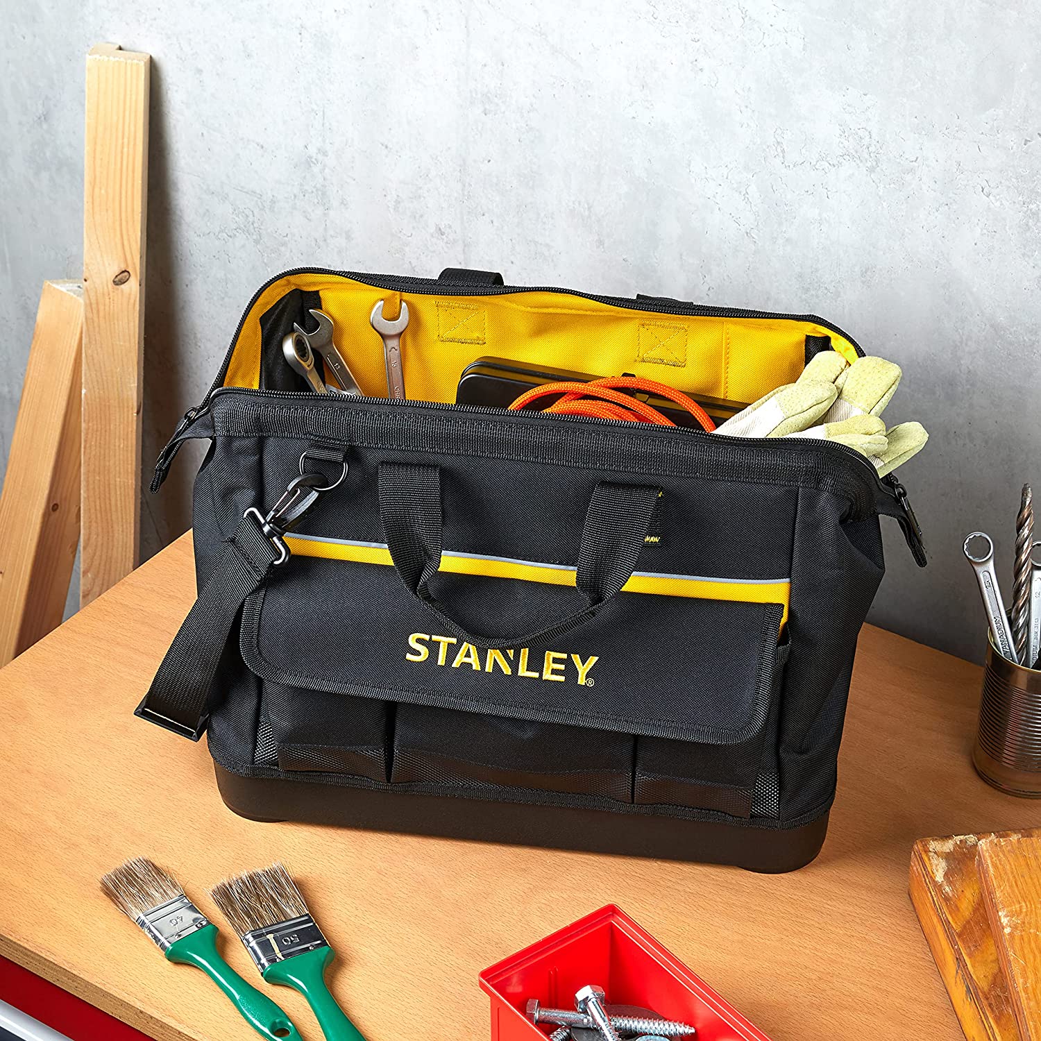 Borsa tracolla portattrezzi con tasche cerniera e base rigida Stanley 1-96-183