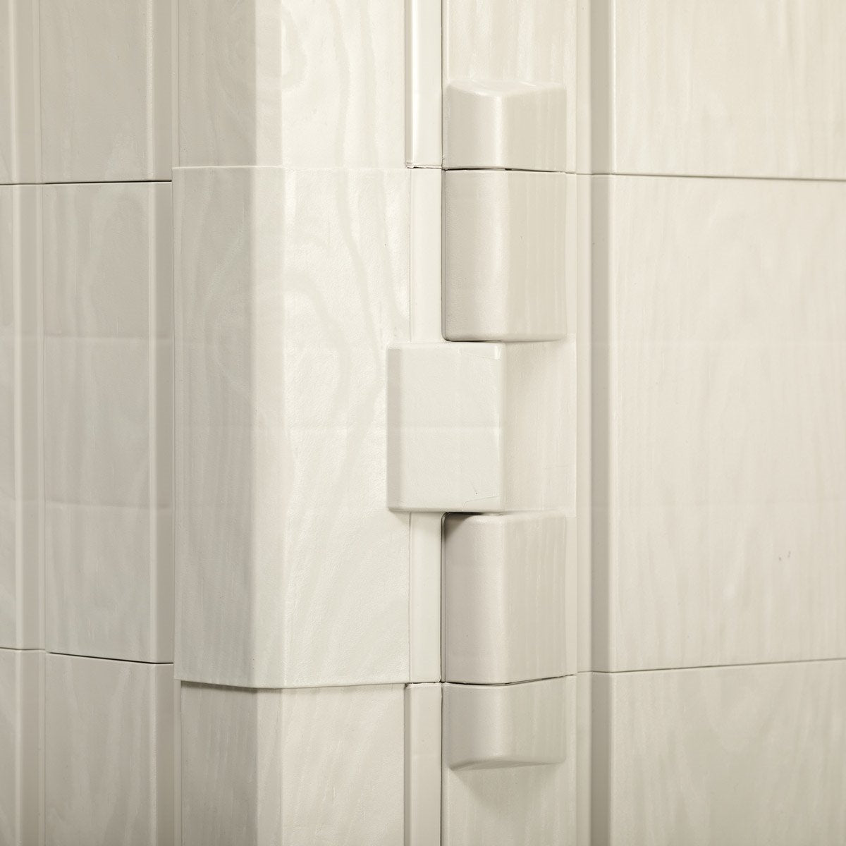 Casetta capanno porta attrezzi in resina da esterno giardino a 2 ante lucchettabili High Stora Way Toomax