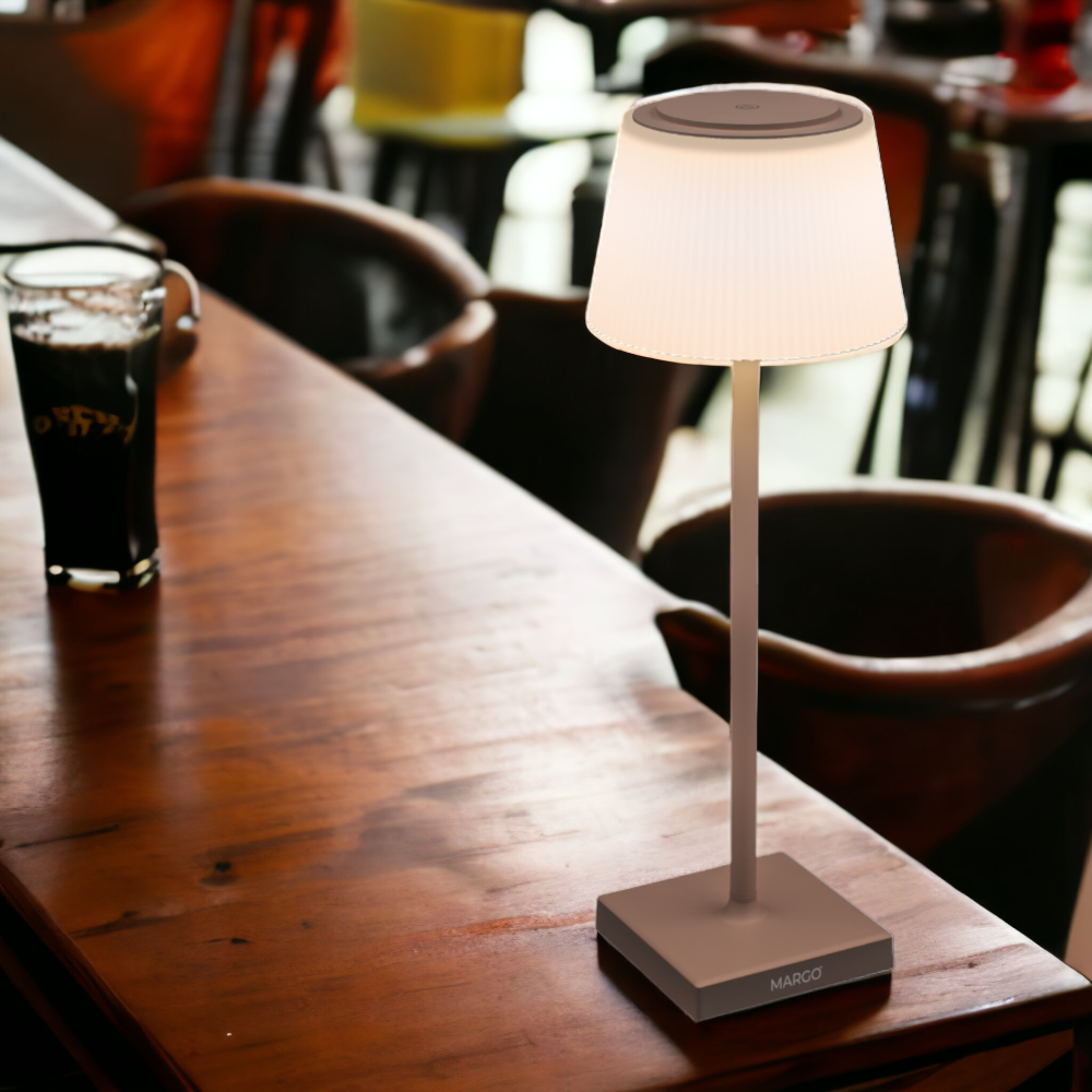 Lampada touch led ricaricabile da tavolo con regolazione della luminosità Margò