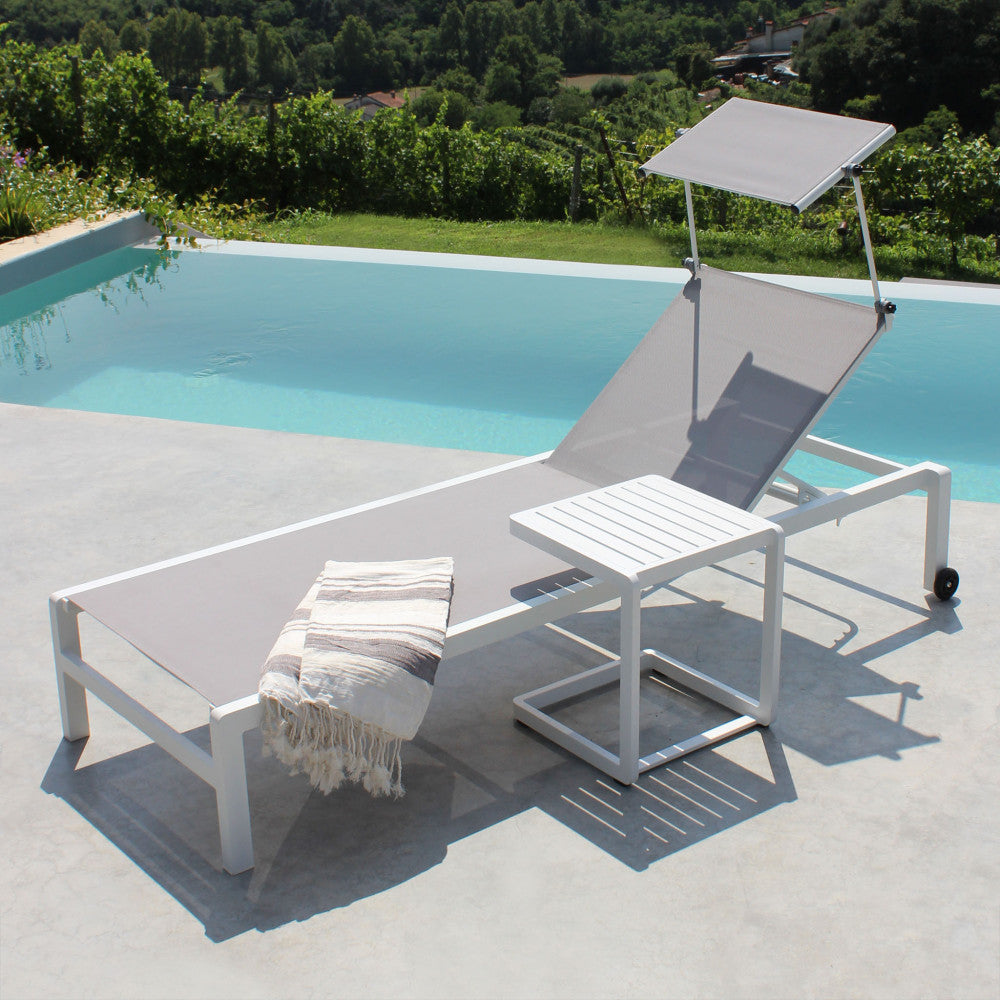 Tavolino basso 40x40x45 cm in alluminio bianco da giardino esterno per salotti e appoggio per lettini Nolan