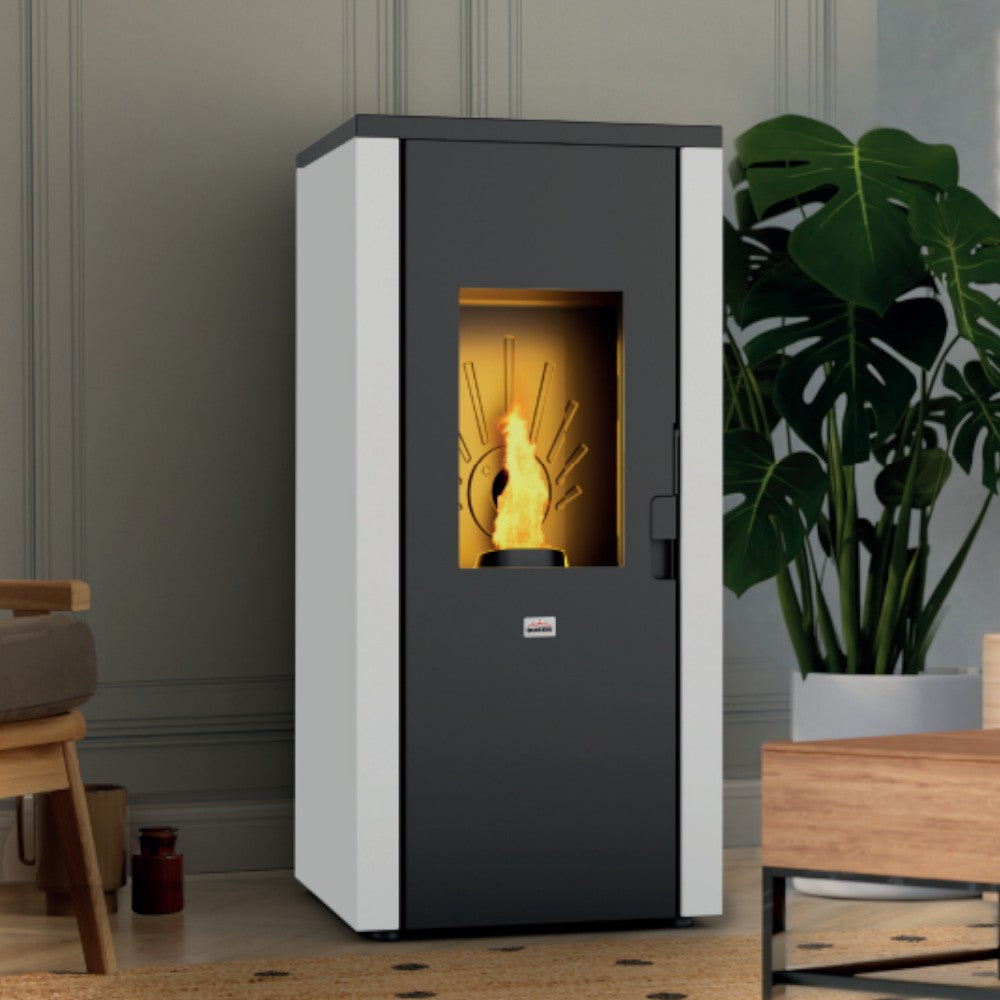 Stufa a pellet in acciaio 9.2 Kw A+ con uscita fumi posteriore e pressostato Queen 92 EVO 5.0
