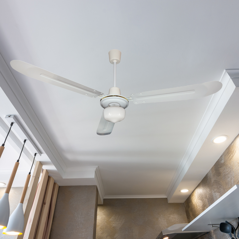 Ventilatore a soffitto 3 pale in acciaio con luce plafoniera diametro 140 cm