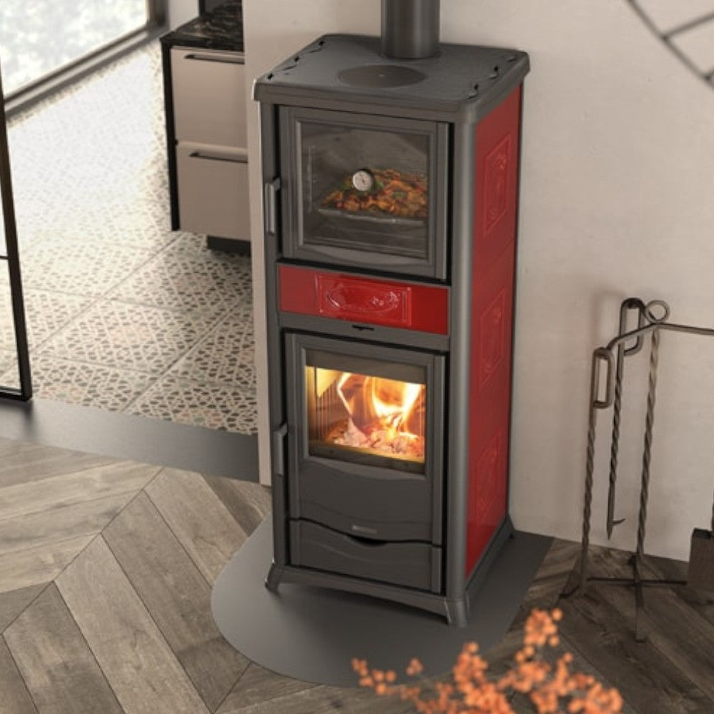 Stufa e forno a legna 13.5 Kw in ghisa 56x53.3xH136 cm rossa Termorossella plus Nordica