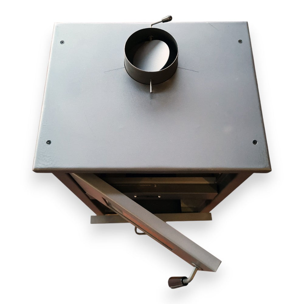 Stufa a legna 7 Kw in acciaio antracite 47x37xH76 cm con vano porta legna