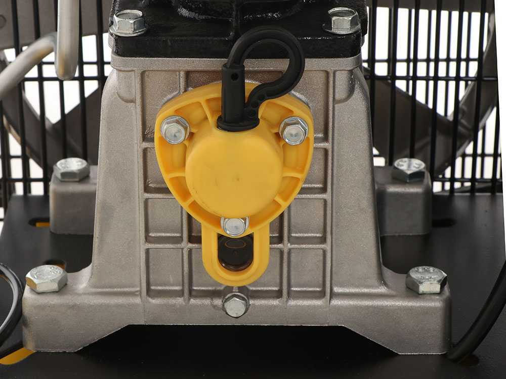 Compressore a cinghia aria compressa bicilindrico coassiale base line Abac 90 lt