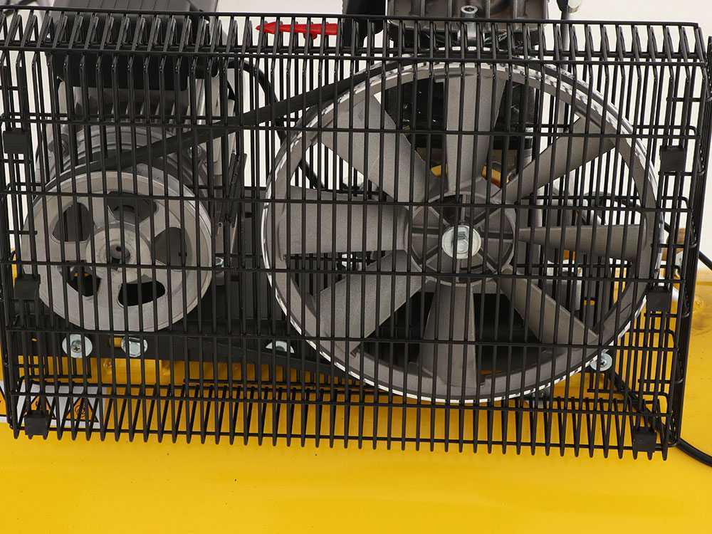 Compressore a cinghia aria compressa bicilindrico coassiale base line Abac 90 lt