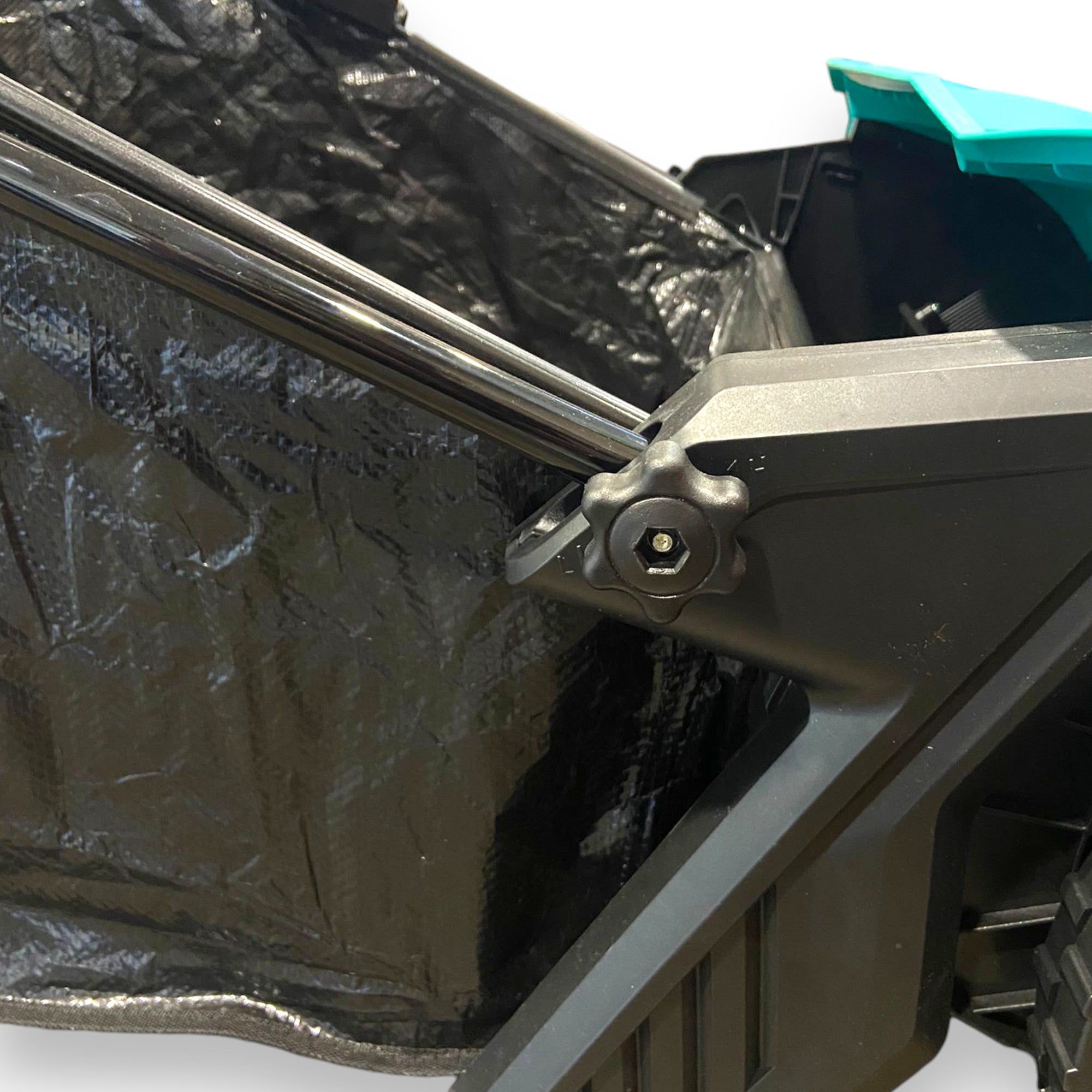 Arieggiatore spazzatrice raccoglitore di foglie a spinta con ruote per giardino con sacco removibile 100 lt