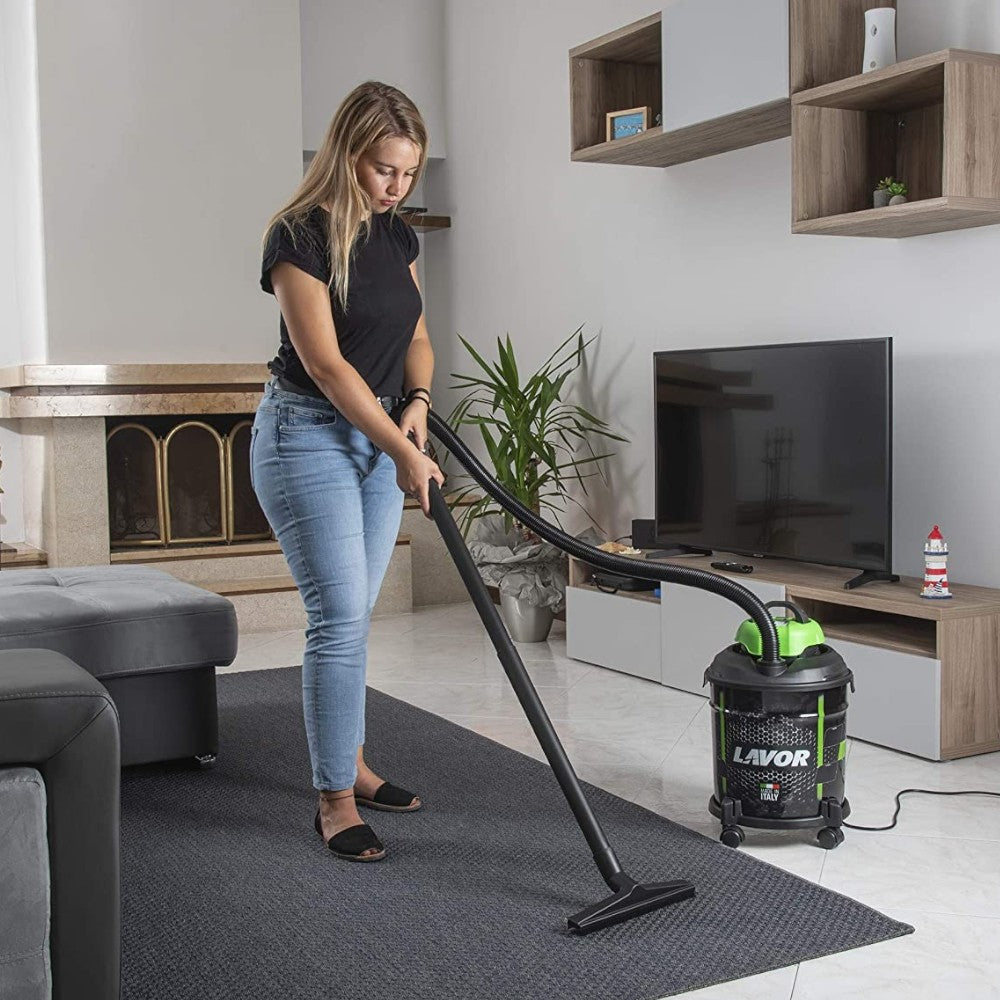 Aspiratutto aspirapolvere 1200W con ruote e accessori inclusi fusto 20 Lt Joker 1200S LAVOR