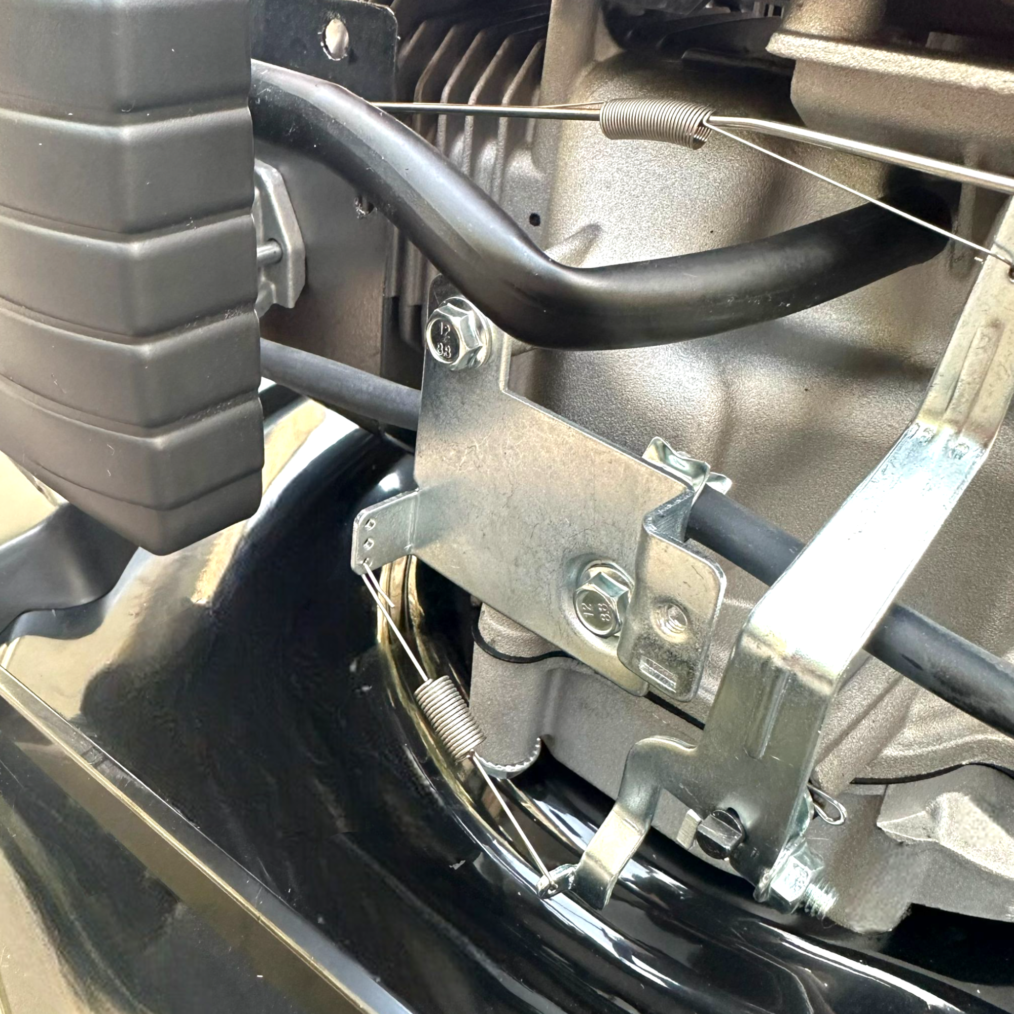 Tosaerba semovente 173cc con accensione elettronica e altezza taglio regolabile