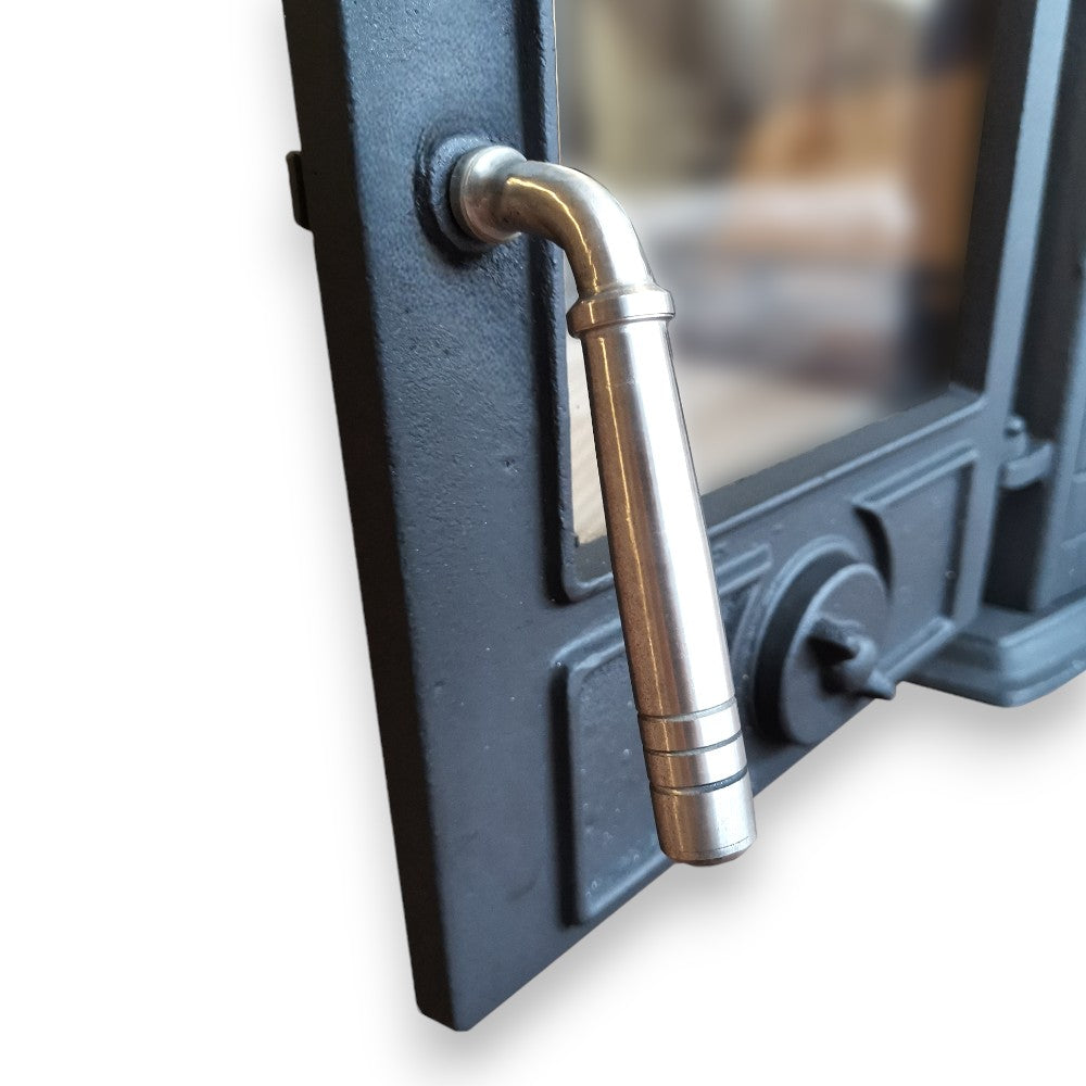 Stufa in ghisa riscaldamento a legna 5,1Kw con laterali decorati