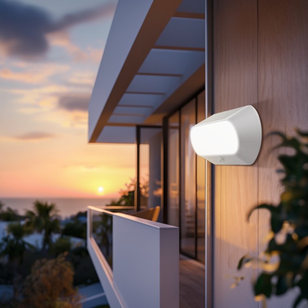 Faretto led da esterno 5W con sensore crepuscolare e di movimento con pannello solare monocristallino Century Aura