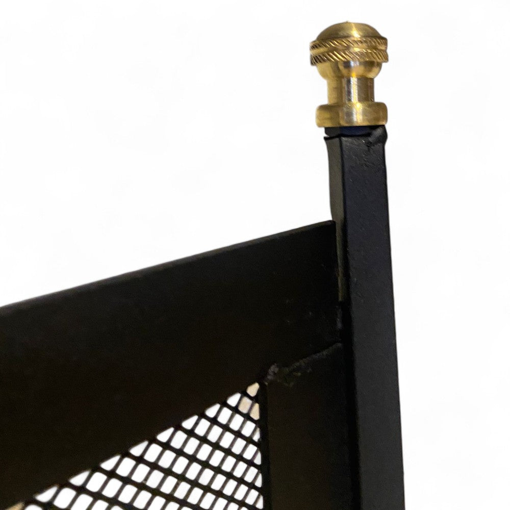 Parascintille curvo in ferro con decoro per camino 70xH65 cm