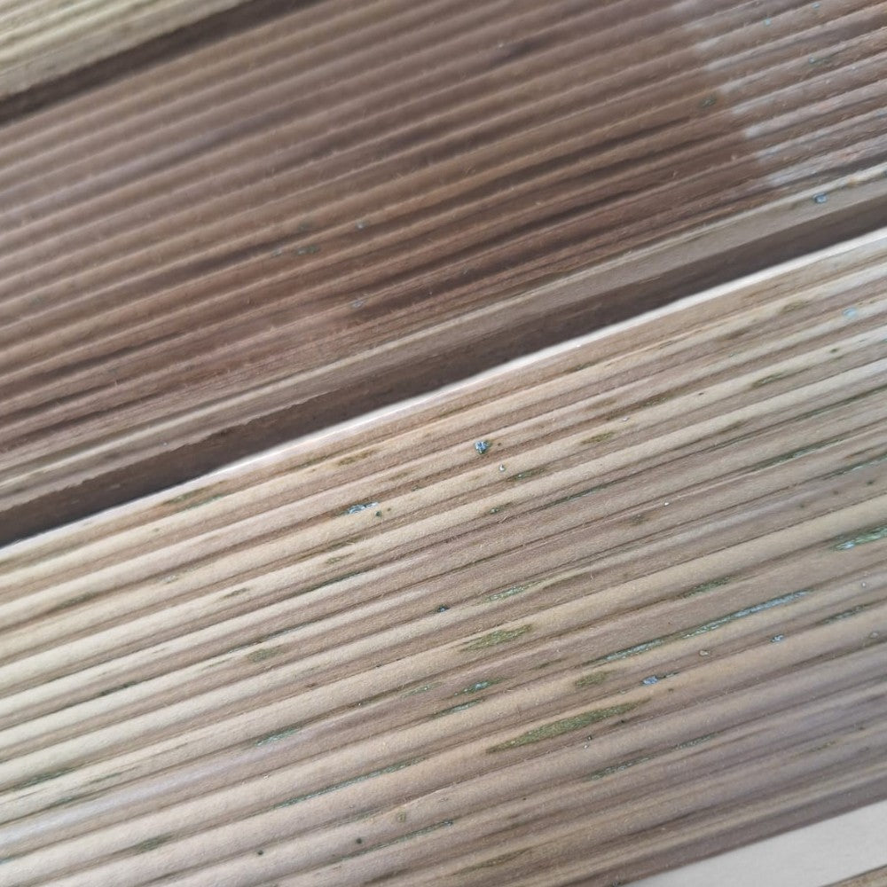 Pavimento in legno impregnato per esterno 50x50