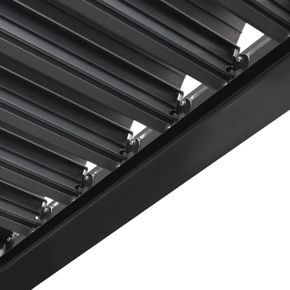 Pergola bioclimatica 3x3 mt. in alluminio con copertura a lamelle frangisole divise in due sezioni resistente alle intemperie