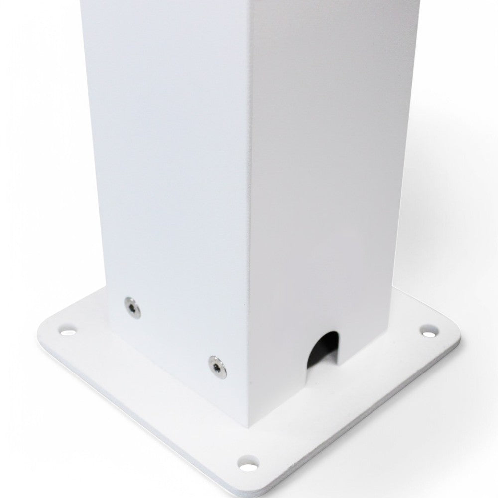 Pergola bioclimatica in alluminio 4x4 mt addossata a parete con lamelle frangisole