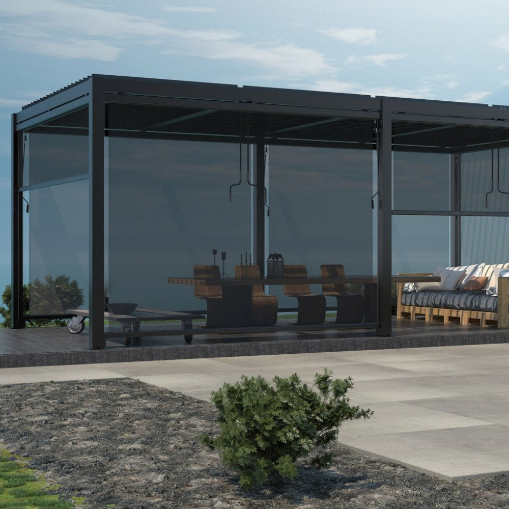 Pergola bioclimatica 7,8x4 mt. in alluminio con lamelle frangisole orientabili e sistema di drenaggio