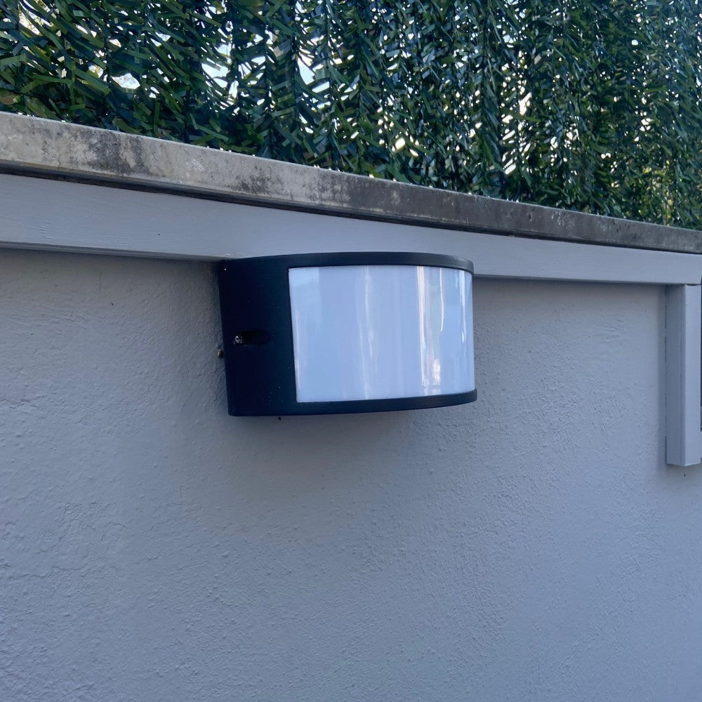 Plafoniera a parete in alluminio 25x11.7xH13 cm illuminazione esterna 40W