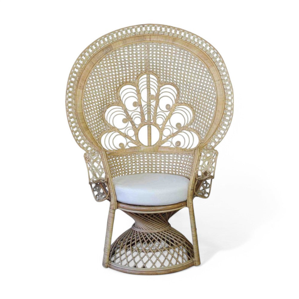 Poltrona in fibra legno bamboo con cuscini beige design elegante 147x105xH68 cm per salotto o giardino