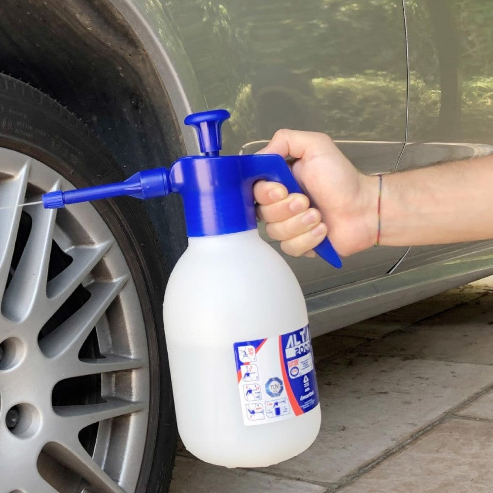 Pompa irroratrice a pressione 2 lt. con getto regolabile e leva di sicurezza Alta 2000