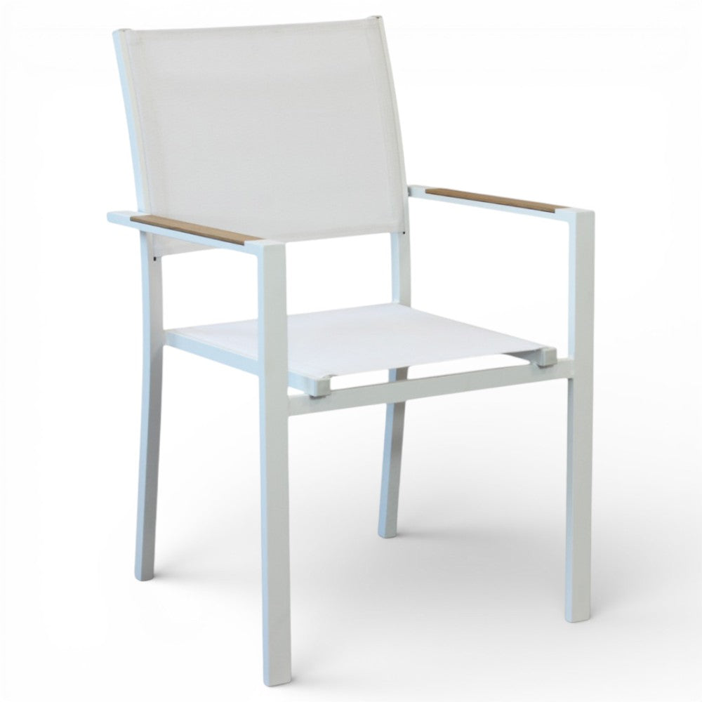 Poltrona da giardino impilabile con struttura in alluminio e braccioli effetto legno