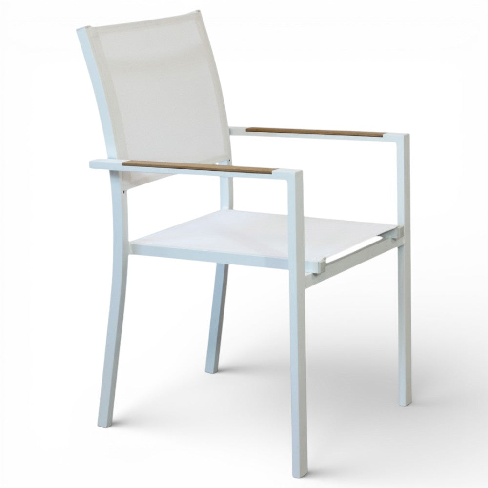 Poltrona da giardino impilabile con struttura in alluminio e braccioli effetto legno