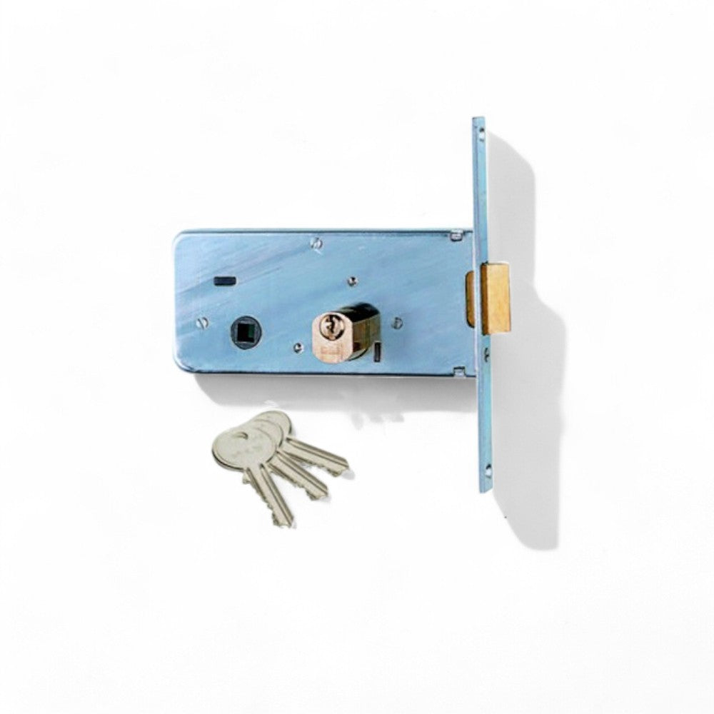 serratura da infilare per fasce in acciaio zincato con catenaccio e scrocco integrato ottone cilindro sfaccettato con diametro 22 mm