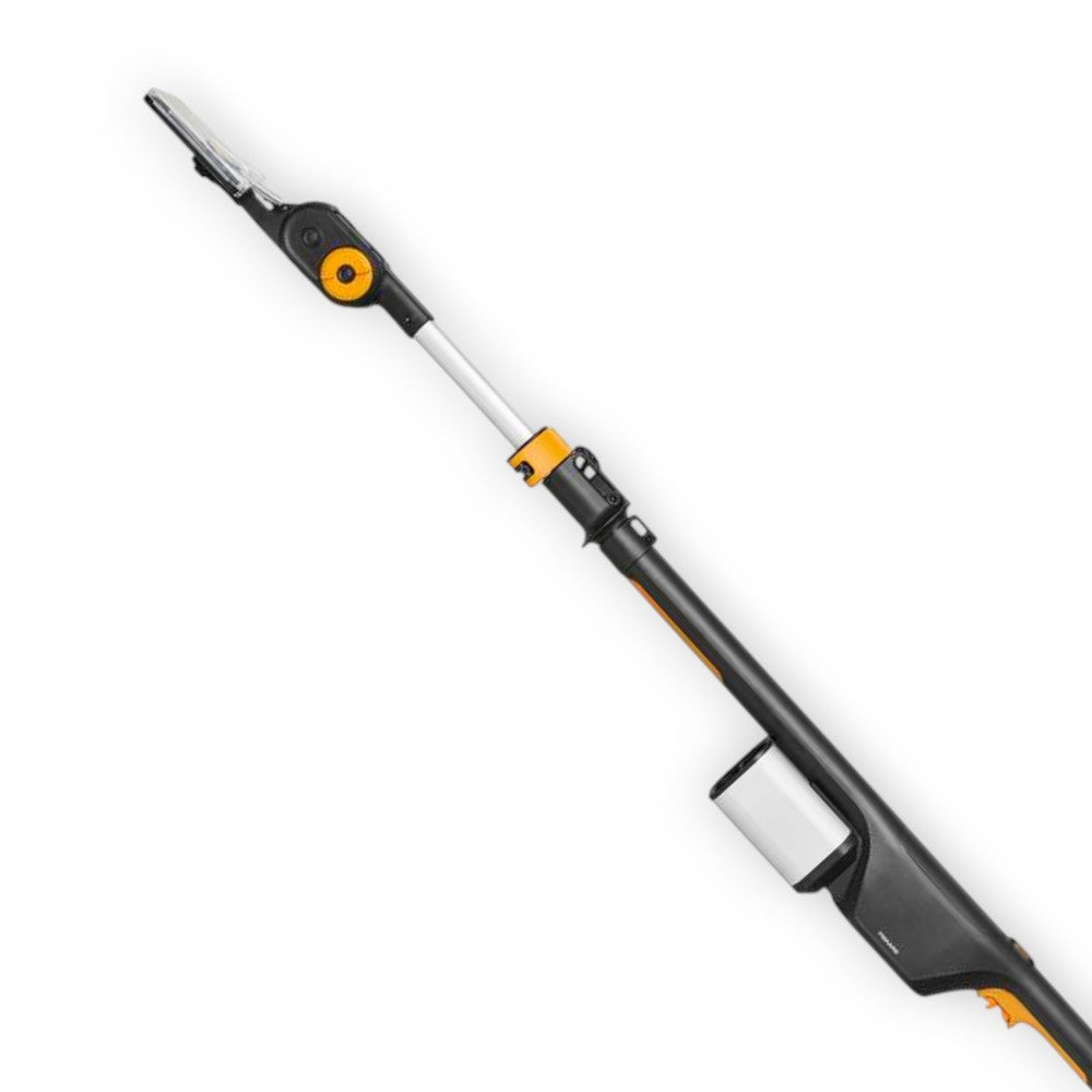 Svettatoio telescopico per potatura a batteria 12V con manico allungabile 140 cm e lame anti aderenti in acciaio Fiskars 1082299