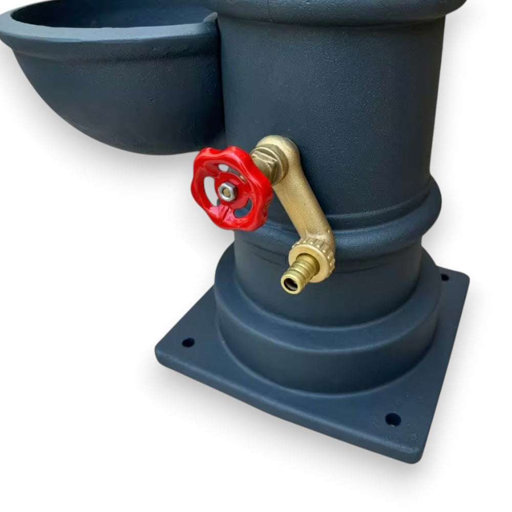 Fontana a colonna in ghisa verniciata antracite con idrante laterale e griglia di scolo Applio