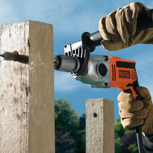 Trapano a percussione 910W a 2 velocità meccaniche in valigetta BLACK+DECKER KR911K