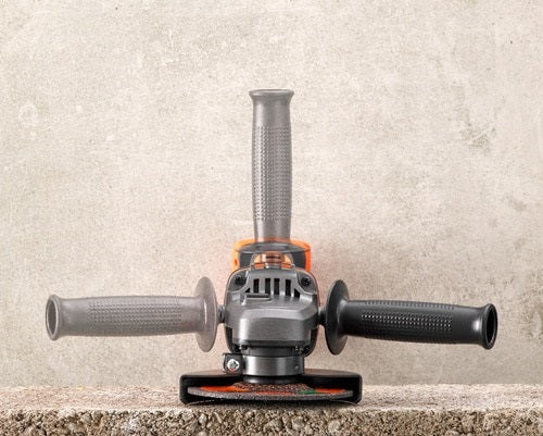 Smerigliatrice Angolare a Batteria BLACK+DECKER BCG720M1