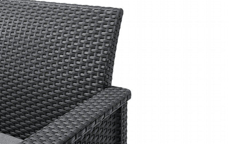 Salotto da giardino in resina effetto rattan divano tre posti tavolo più due poltrone Emma Lounge Keter