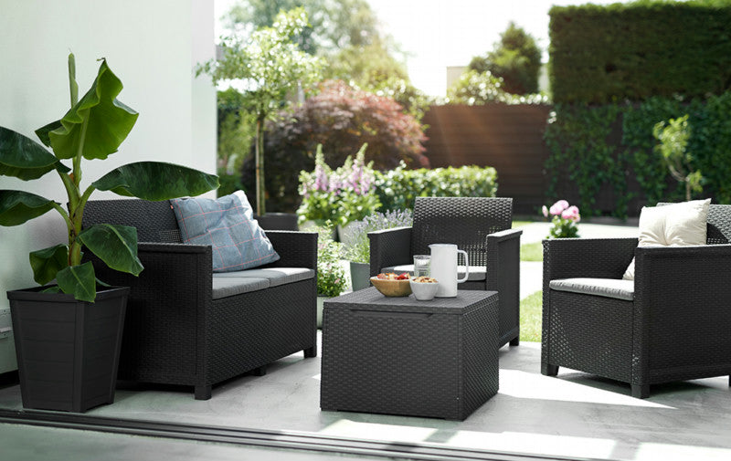 Salotto da giardino in resina effetto rattan divano due posti tavolo più due poltrone Emma Lounge Keter