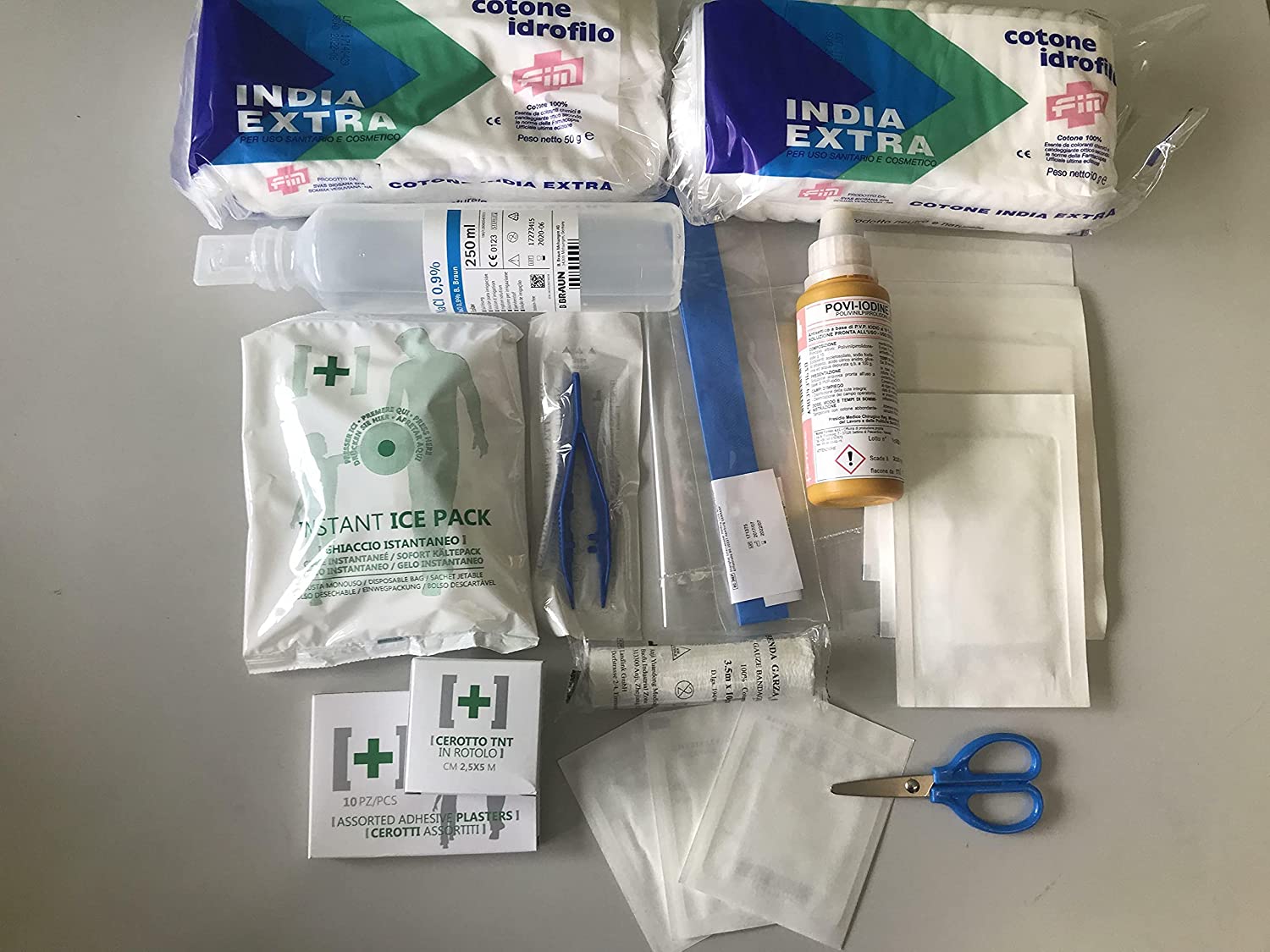 Pronto Soccorso in kit completo - armadietto con chiusura