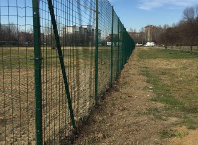 Rete elettrosaldata per recinzioni animali zincata e plastificata verde muschio con maglia 76x51 mm Rotolo 10 mt