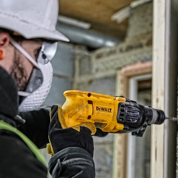 Trapano Tassellatore SDS+ 3 Modalità 710W 22MM DEWALT D25033K