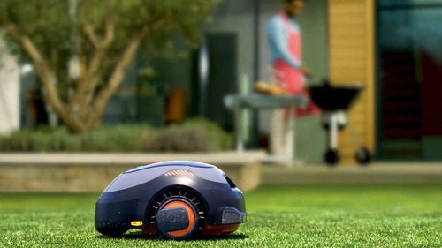 Robot Tagliaerba professionale automatico Black+Decker BCRMW121