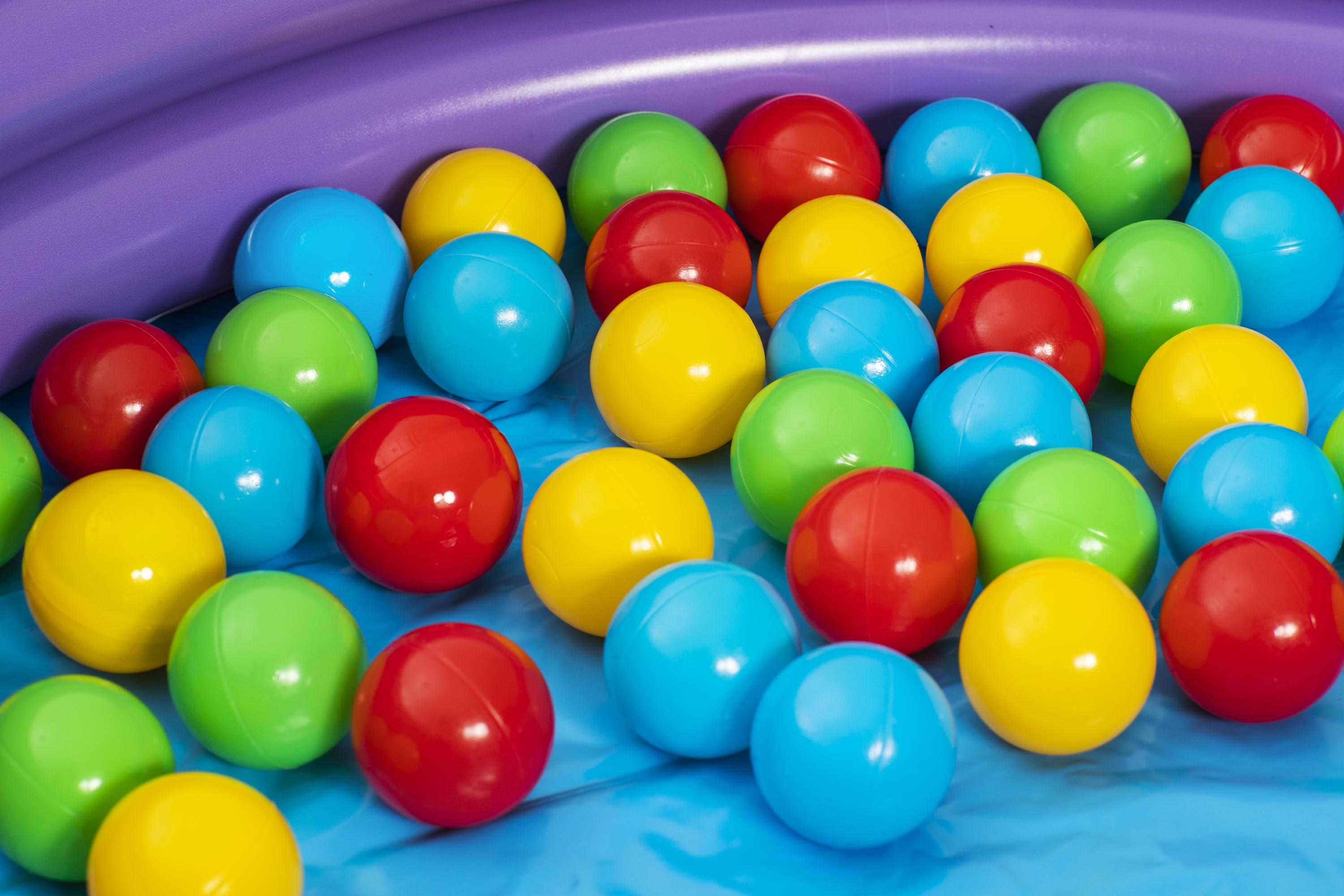 Piscina gonfiabile tonda con 46 palline e giochi a sorpresa BestWay 5246