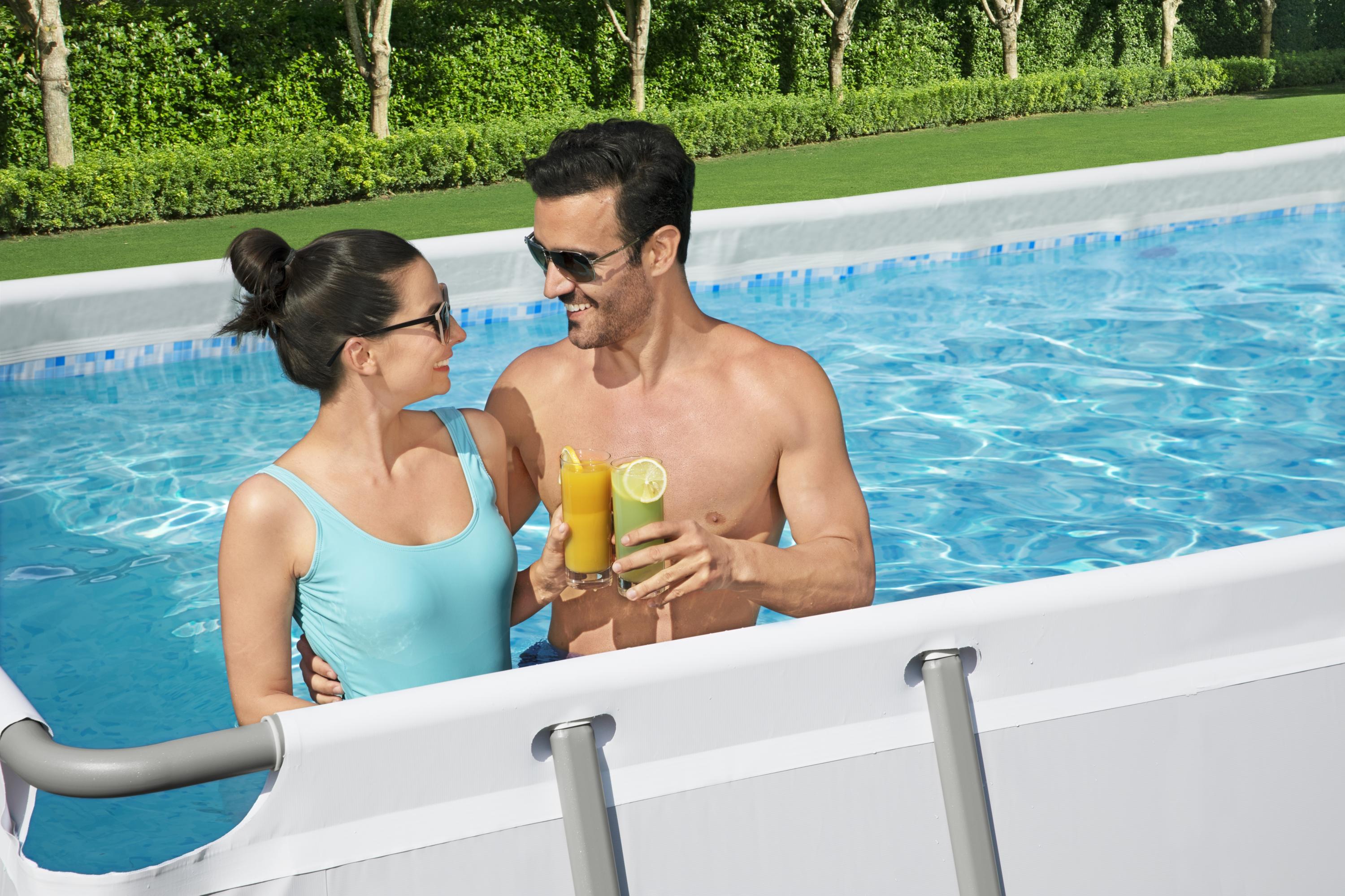 Piscina fuori terra rettangolare Power Steel 640x274x132 cm Bestway 5611Z