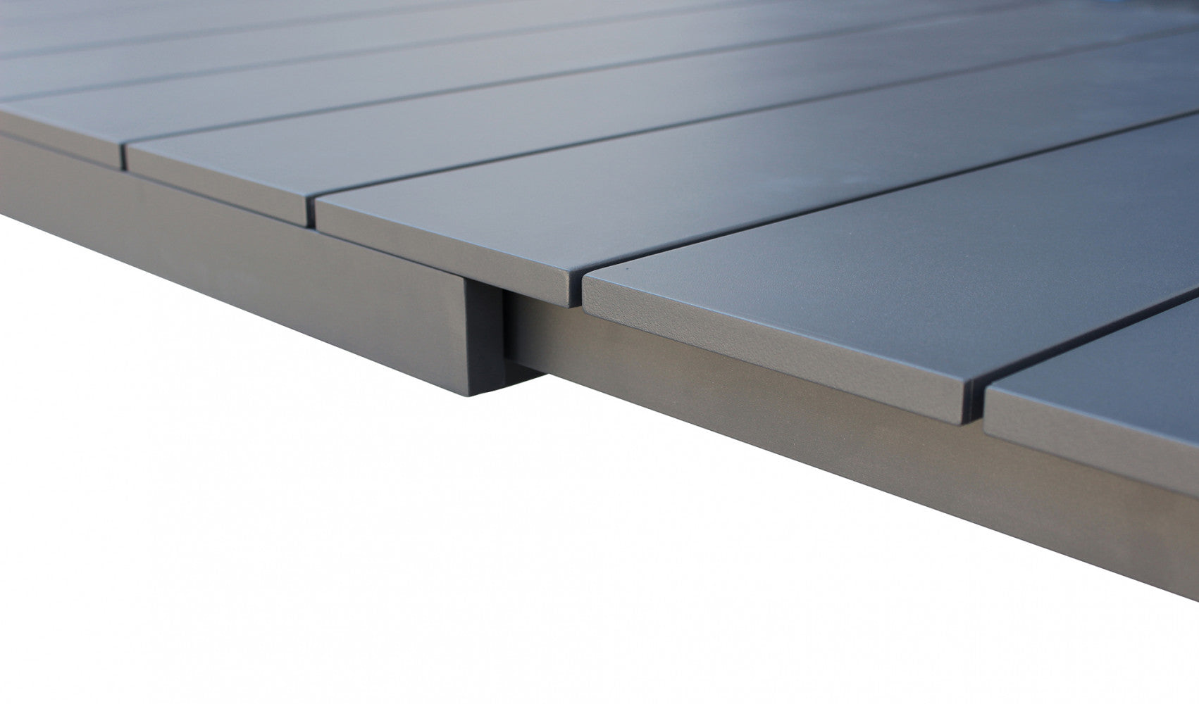 Tavolo da esterno allungabile 149/215 cm in alluminio con piedi regolabili e piano a doghe TEODOSIO