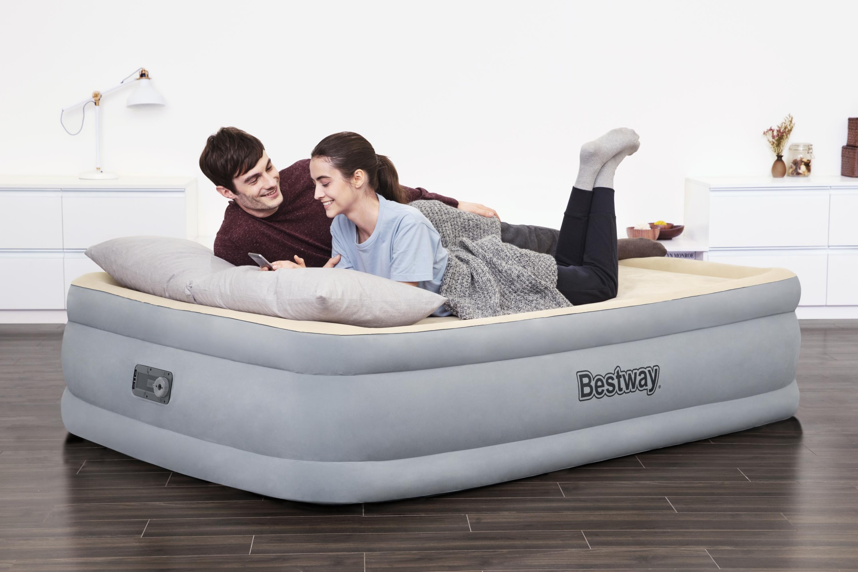 Materasso Airbed Tritech gonfiabile matrimoniale Memory con pompa integrata BestWay 67486