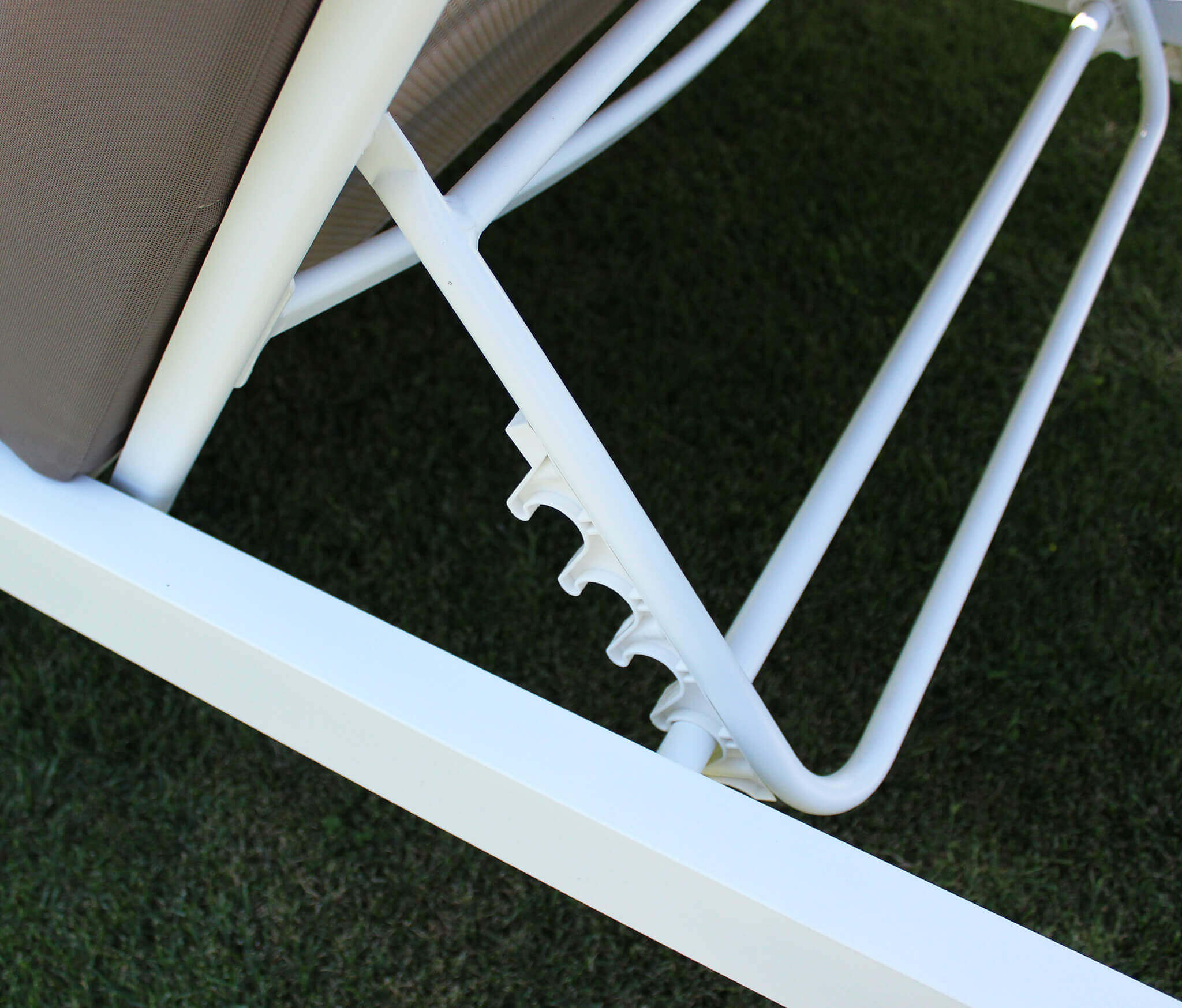 Gazebo letto con tende per esterno in alluminio 212x149 cm GAZIDIS