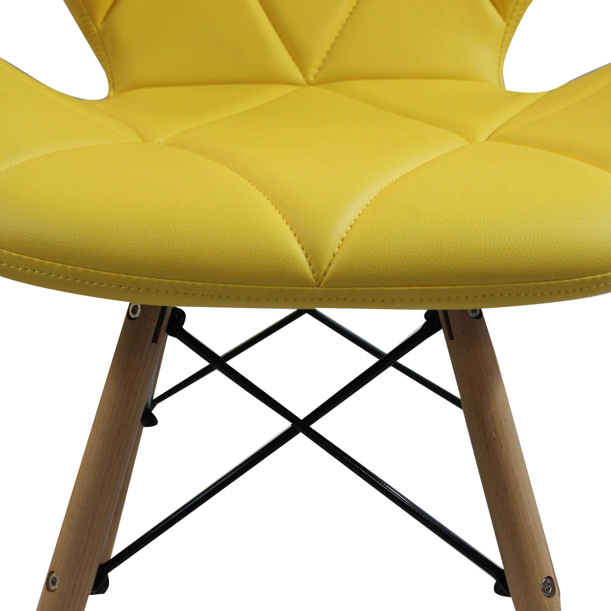 Sedia da interno con struttura in legno e seduta in ecopelle Exagon