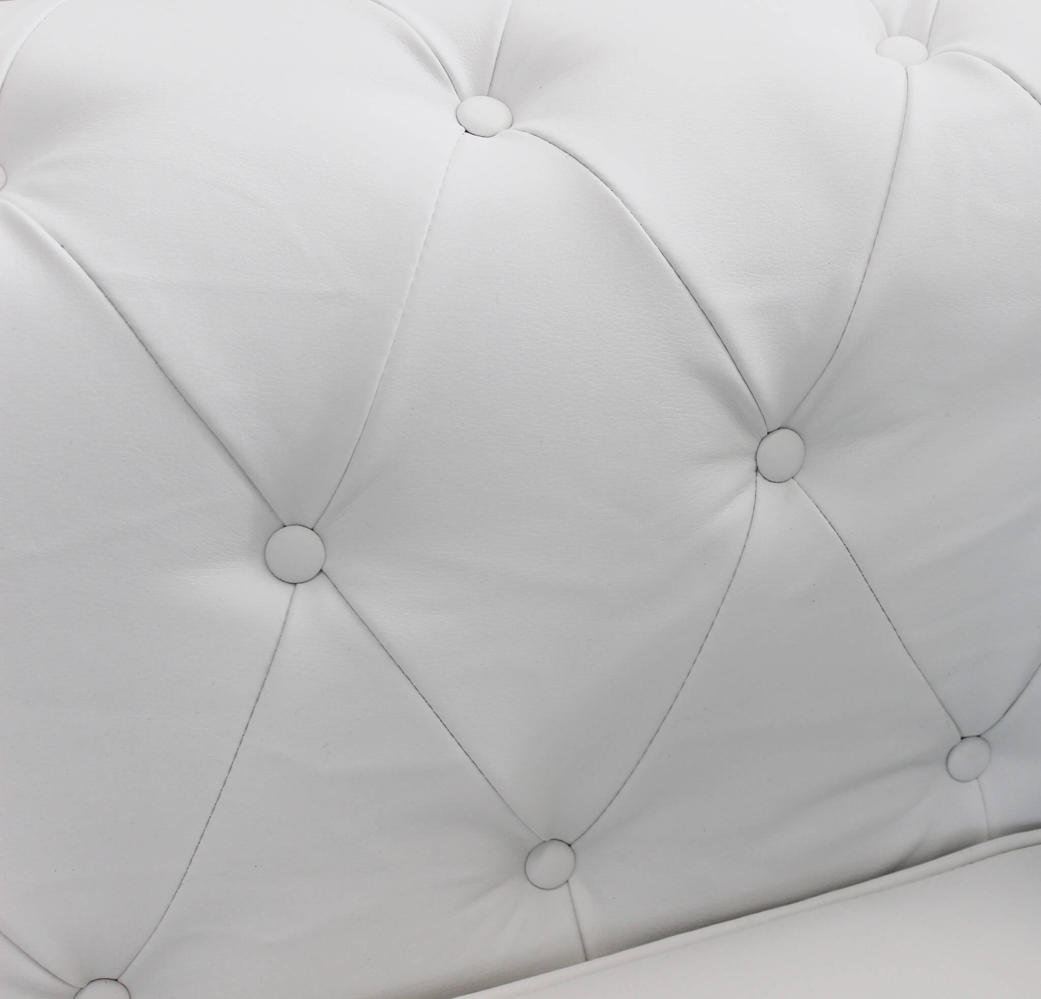 Divano 2 posti in ecopelle bianco Chesterfield