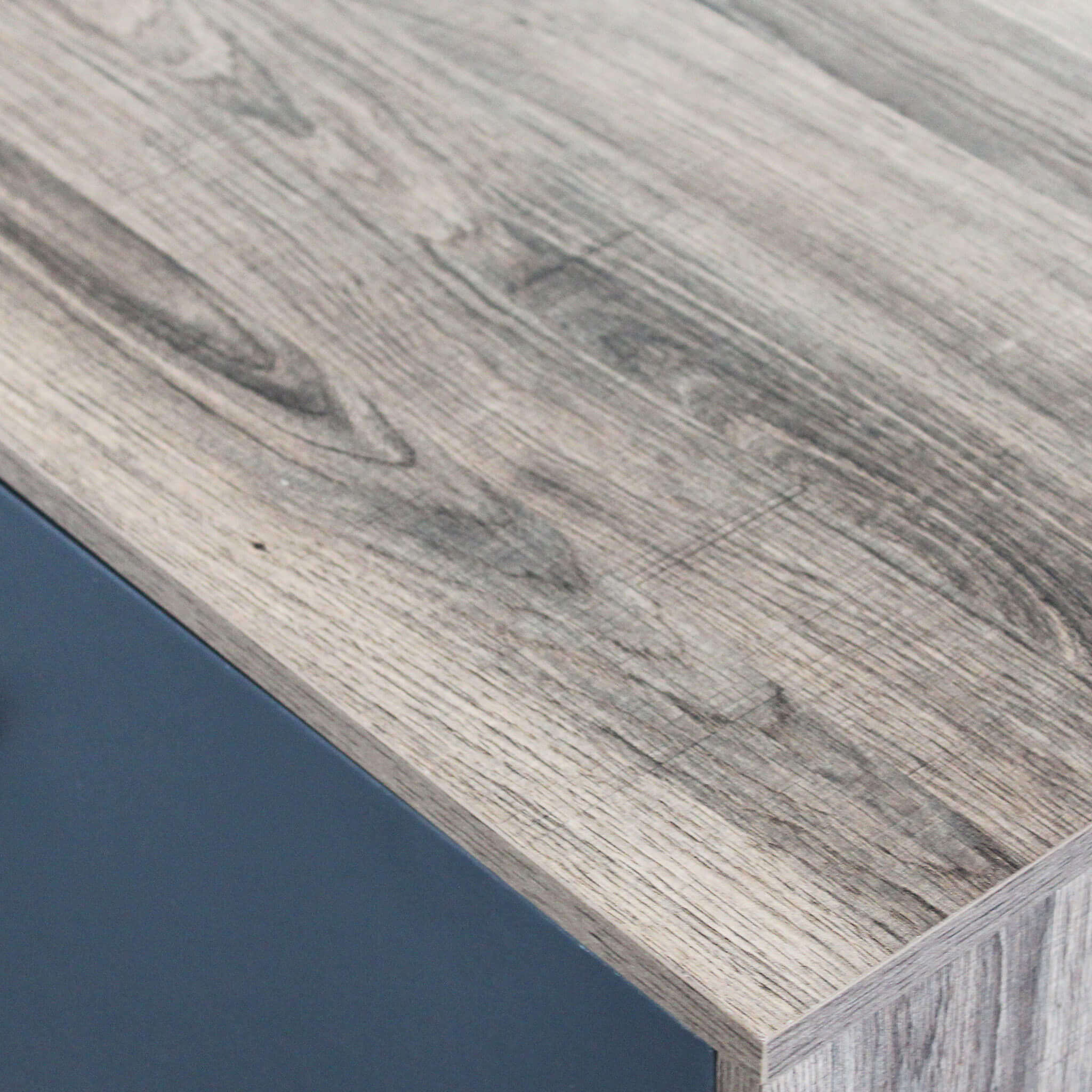 Mobiletto in legno con 2 cassetti in MDF